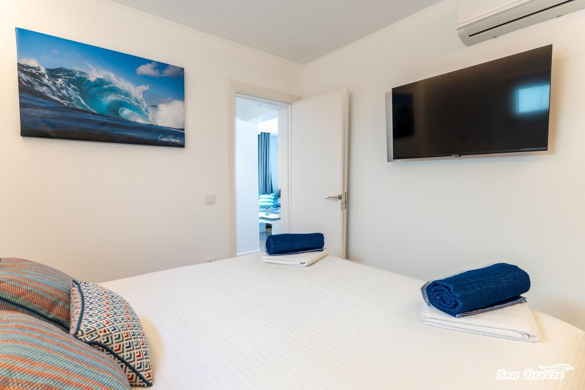 2 Apartments Sea Breeze Famara Exterior photo