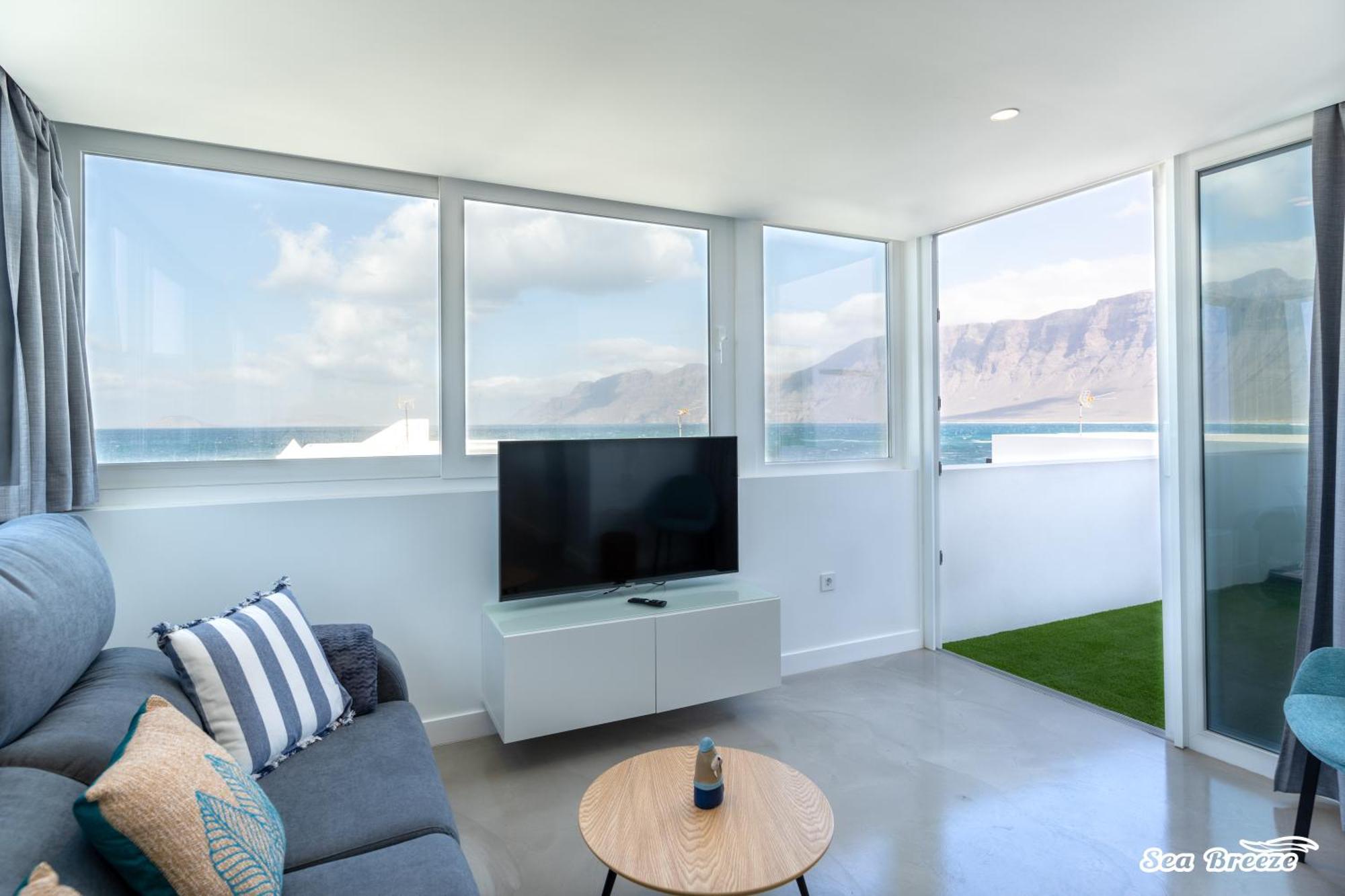 2 Apartments Sea Breeze Famara Exterior photo