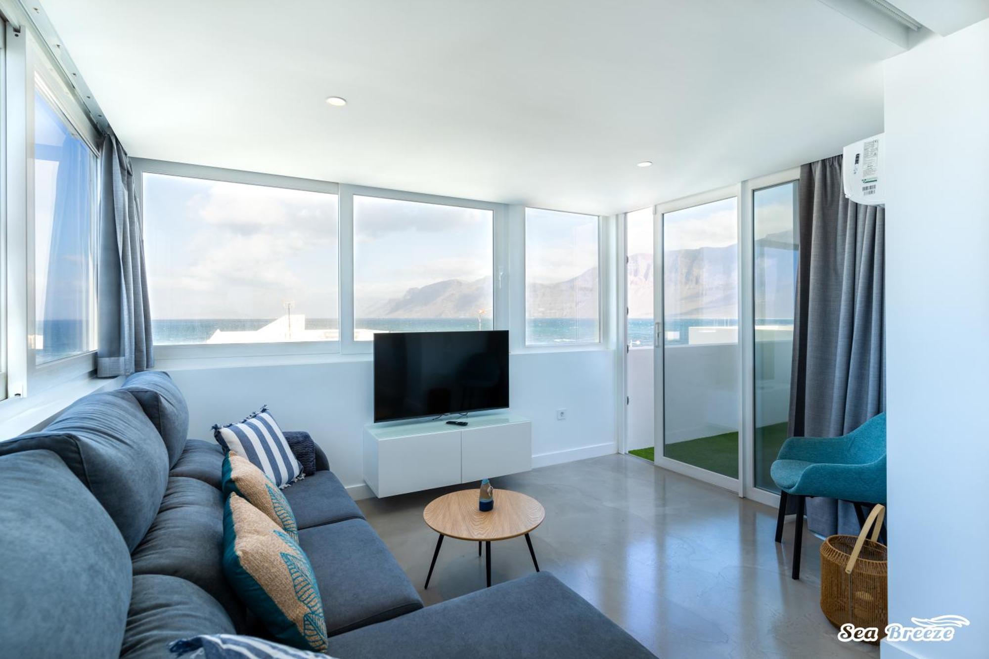 2 Apartments Sea Breeze Famara Exterior photo